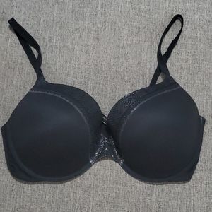 Body by Victoria Secret underwire  bra
